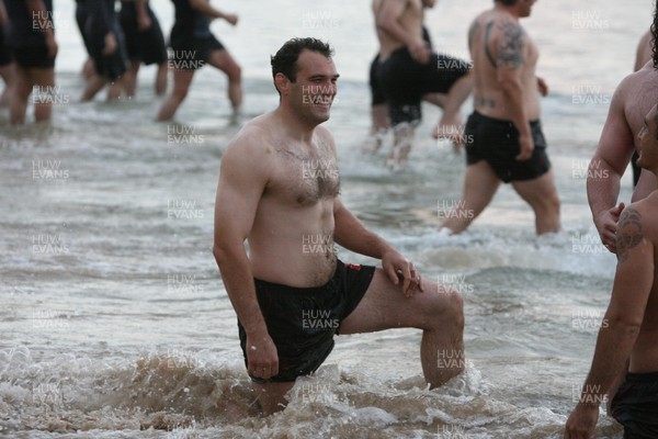 21.05.07  Wales rugby on Tour to Australia Rob Sidoli cools down in the sea after training in Terrigal. 