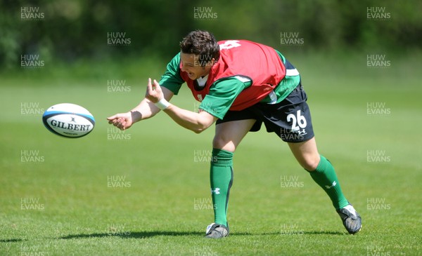 21.05.09 - Wales Rugby Training - Daniel Evans in action during training. 