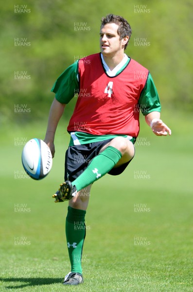 21.05.09 - Wales Rugby Training - Daniel Evans in action during training. 