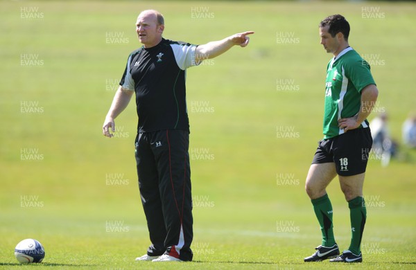 21.05.09 - Wales Rugby Training - Attack coach, Neil Jenkins makes a point during training. 