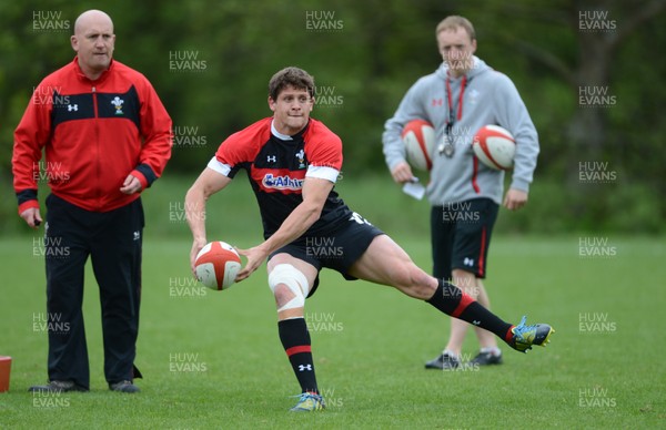 210513 - Wales Rugby Training -Lloyd Williams during training 