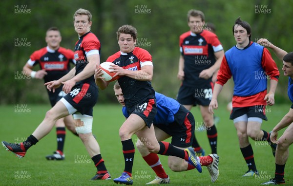 210513 - Wales Rugby Training -Harry Robinson during training 