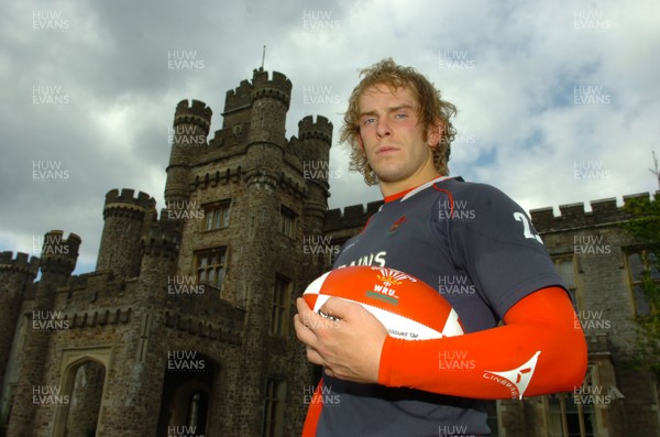 21.08.07 - Wales Rugby Training - Alun Wyn Jones outside Hensol Castle, Near Cardiff, South Wales 