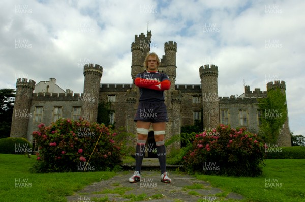 21.08.07 - Wales Rugby Training - Alun Wyn Jones outside Hensol Castle, Near Cardiff, South Wales 