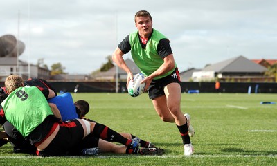 21.09.11 - Wales Rugby Training - Tavis Knoyle during training. 