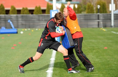 21.09.11 - Wales Rugby Training - Ryan Jones during training. 