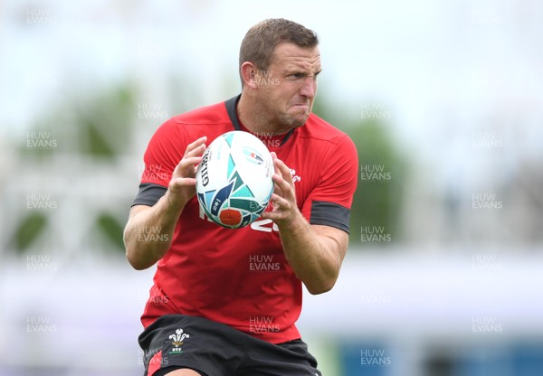 210919 - Wales Rugby Training - Hadleigh Parkes during training