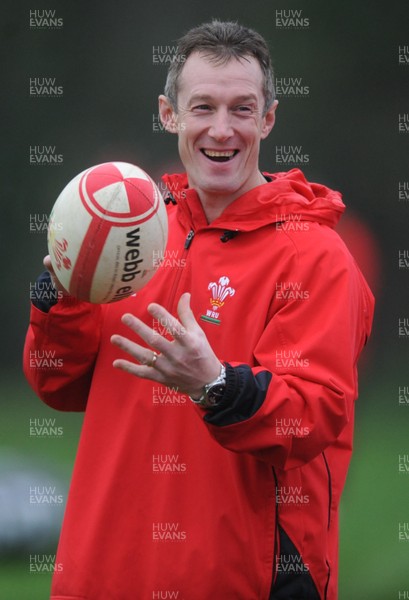 21.11.11 - Wales Rugby Training - Wales attack coach Rob Howley during training. 