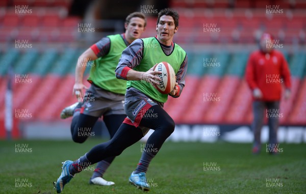 211113 - Wales Rugby Training -James Hook during training