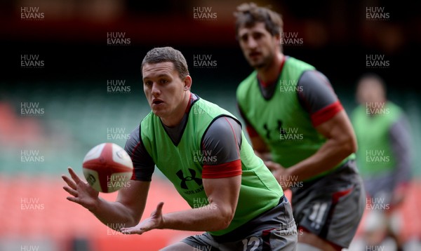 211113 - Wales Rugby Training -Ian Evans during training