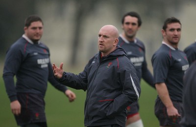 22.01.08 - Wales Rugby Training - Wales Defence Coach, Shaun Edwards puts players through their paces during training 