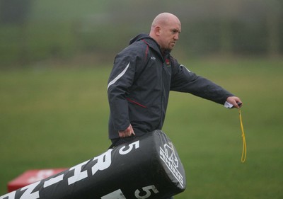 22.01.08 - Wales Rugby Training - Wales Defence Coach, Shaun Edwards puts players through their paces during training 