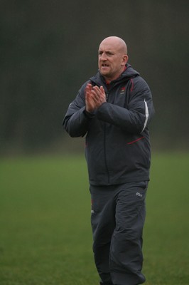 22.01.08 ...Wales rugby training... Wales defence coach Shaun Edwards during training in Cardiff. 