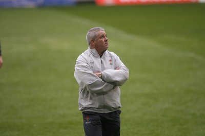 22.02.08 Wales Rugby Training... Wales coach Warren Gatland during training. 