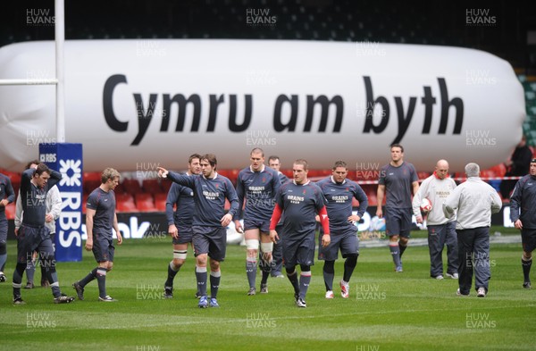 22.02.08 Wales Rugby Training... Wales captain  Ryan Jones with the squad during training. 