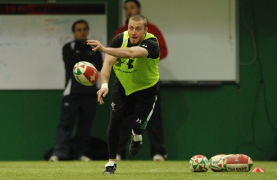 22.02.10 - Wales Rugby Training - Richie Rees during training. 