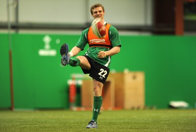 22.02.10 - Wales Rugby Training - Dwayne Peel during training. 
