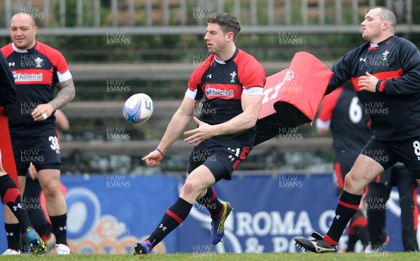 220213 - Wales Rugby Captains Run - Alex Cuthbert during training 