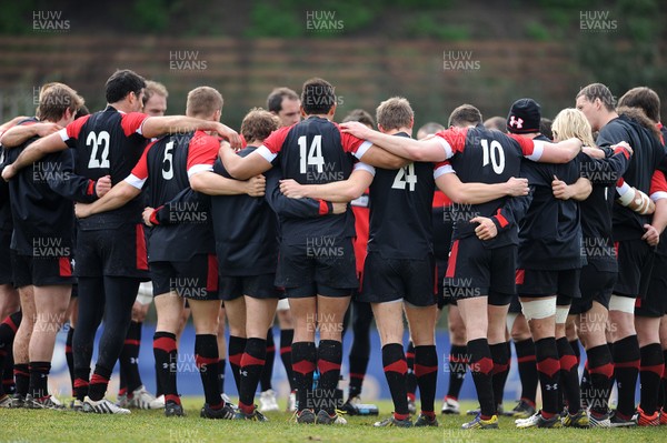 220213 - Wales Rugby Captains Run - Wales team huddle during training 