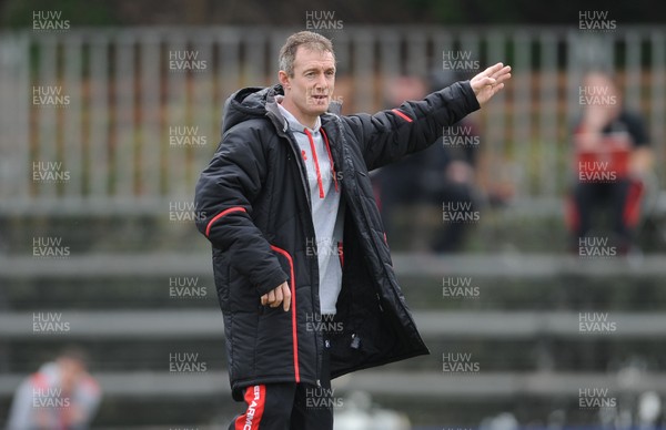 220213 - Wales Rugby Captains Run - Rob Howley during training 