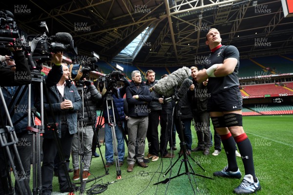 220219 - Wales Rugby Training - Alun Wyn Jones talks to media during training