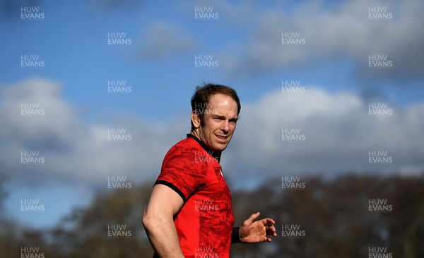 220221 - Wales Rugby Training - Alun Wyn Jones during training