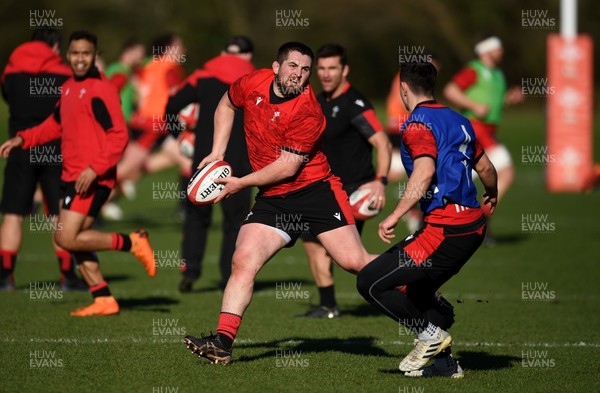 220221 - Wales Rugby Training - Wyn Jones during training