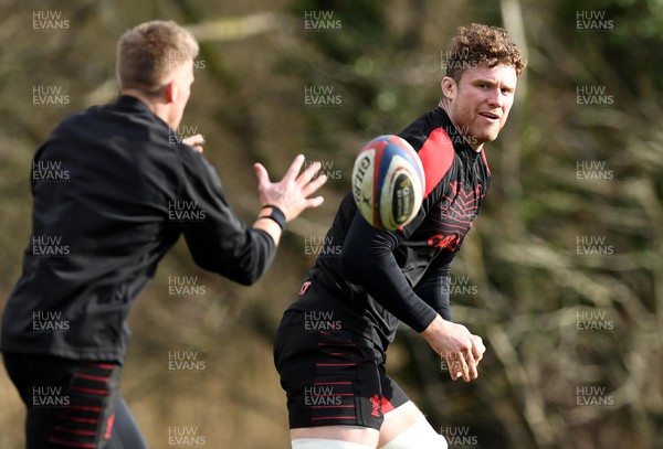 220222 - Wales Rugby Training - Will Rowlands during training