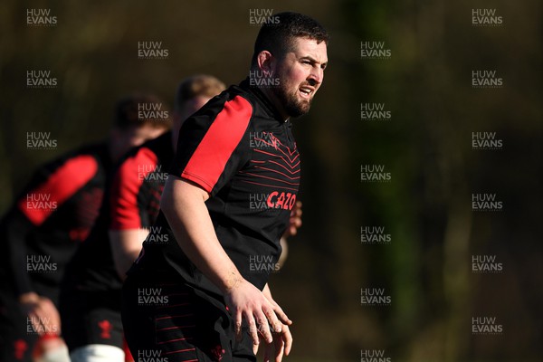 220222 - Wales Rugby Training - Wyn Jones during training