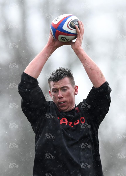 220222 - Wales Rugby Training - Adam Beard during training