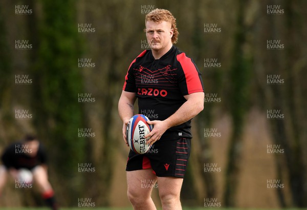 220222 - Wales Rugby Training - Bradley Roberts during training