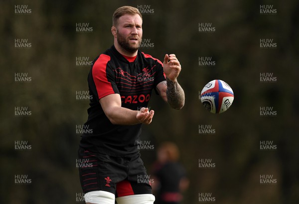 220222 - Wales Rugby Training - Ross Moriarty during training