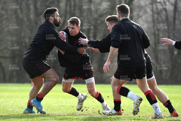 220222 - Wales Rugby Training - Liam Williams during training