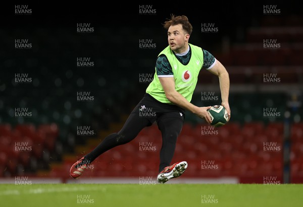 220224 - Wales Rugby Training in the Principality Stadium leading up to their 6 Nations game against Ireland - Ioan Lloyd during training