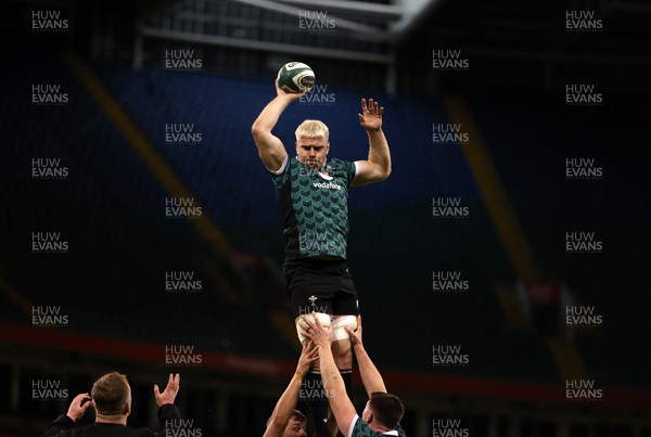 220224 - Wales Rugby Training in the Principality Stadium leading up to their 6 Nations game against Ireland - Aaron Wainwright during training