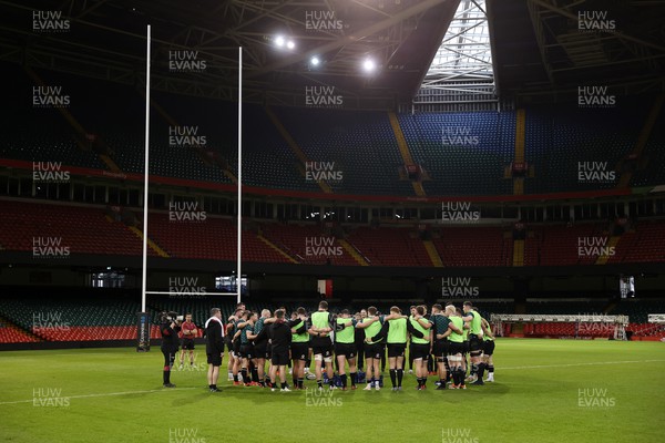 220224 - Wales Rugby Training in the Principality Stadium leading up to their 6 Nations game against Ireland - Team huddle