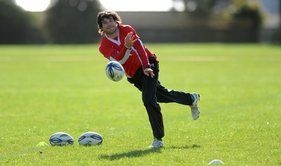 22.06.10 - Wales Rugby Training - Mike Phillips during training. 