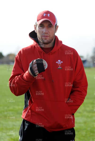 22.06.10 - Wales Rugby Training - Andrew Bishop show off his hand brace during training. 