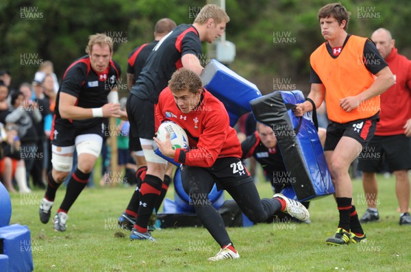 22.09.11 - Wales Rugby Training - Leigh Halfpenny during training. 