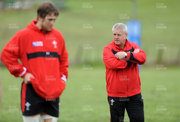 22.09.11 - Wales Rugby Training - Head coach Warren Gatland and Ryan Jones during training. 
