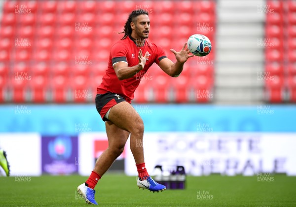 220919 - Wales Rugby Training - Josh Navidi during training