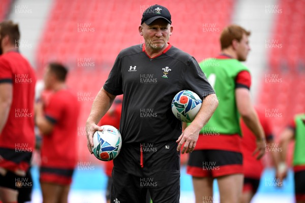 220919 - Wales Rugby Training - Neil Jenkins during training