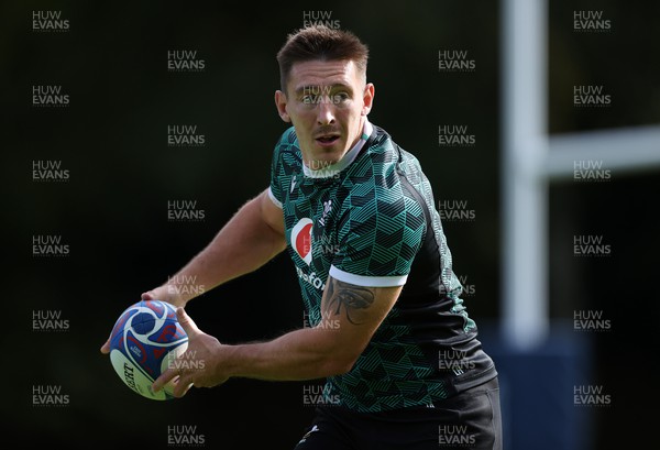 220923 - Wales Rugby Training in the week leading up to their Rugby World Cup game against Australia - Josh Adams during training