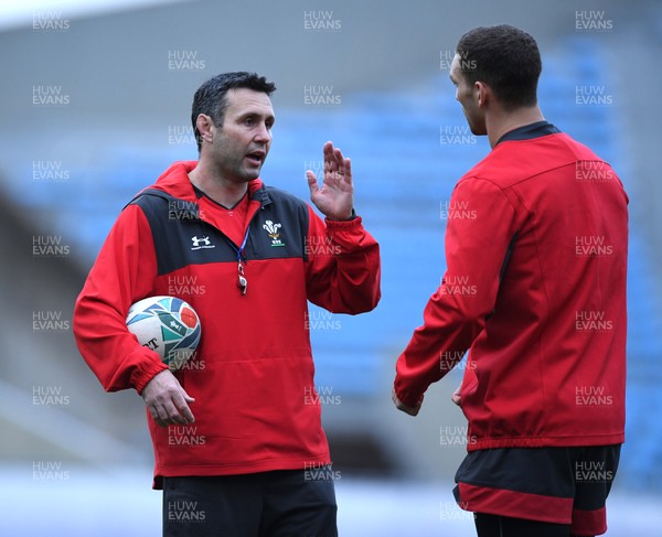 221019 - Wales Rugby Training - Stephen Jones and George North during training