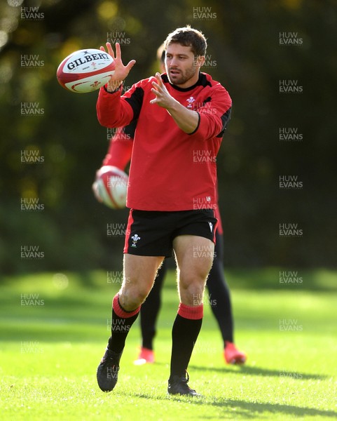 221020 - Wales Rugby Training - Leigh Halfpenny during training