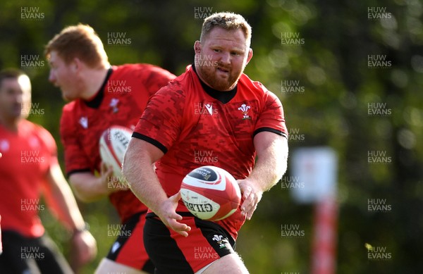 221020 - Wales Rugby Training - Samson Lee during training