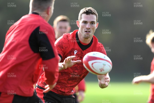 221020 - Wales Rugby Training - George North during training
