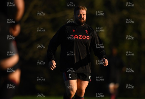 221122 - Wales Rugby Training - Tomas Francis during training