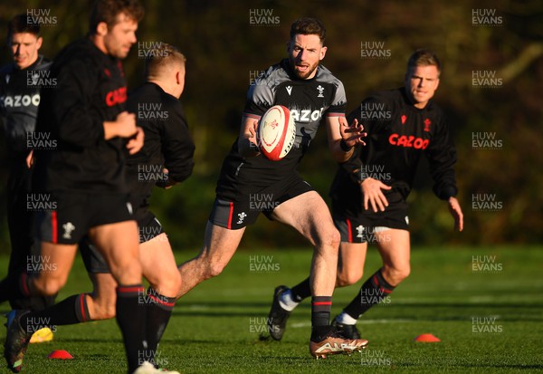 221122 - Wales Rugby Training - Alex Cuthbert during training