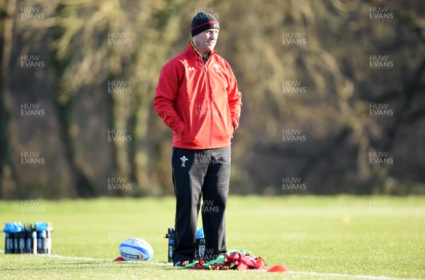 230117 - Wales Rugby Training - Alex King during training